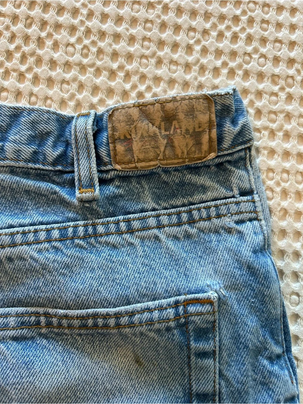 Kirkland Signature Men's Relaxed Jeans in Blue Denim